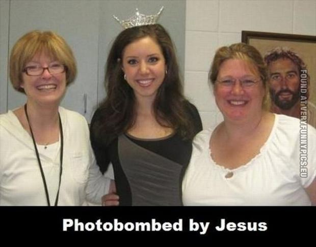 Funny Pictures - Photobombed by jesus