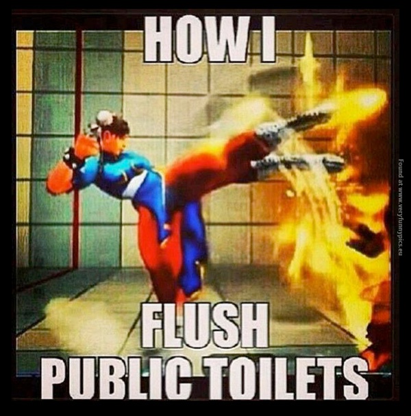 funny-pics-how-i-flush-public-toilets