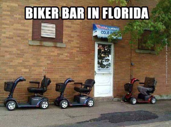 funny-pics-biker-bar-in-florida