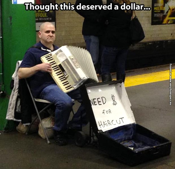 funny-pictures-he-deserved-a-dollar