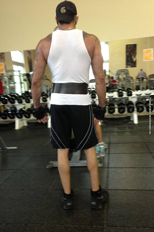 people who skipped leg day 12