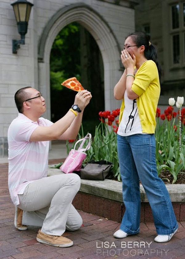 funny pictures proposal with pizza 05